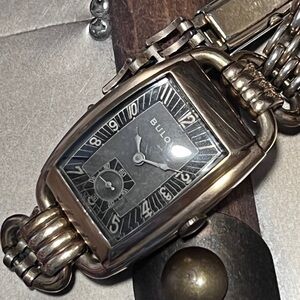 Men’s vintage Bulova 10k gold filled watch - not running